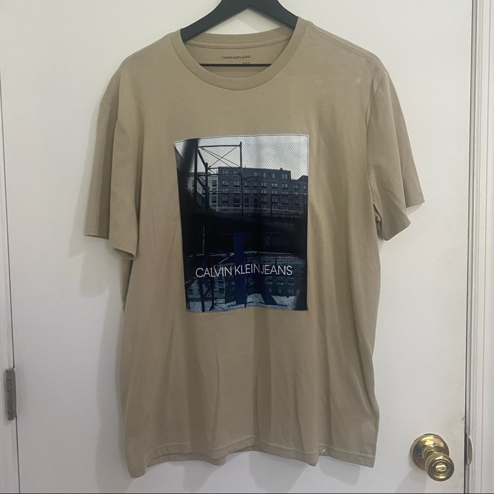 Calvin Klein Jeans Men’s Graphic T-Shirt